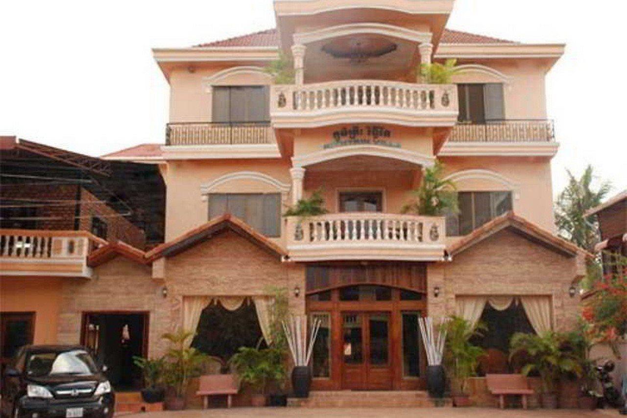 Apsara Sovannaphum Boutique Siem Reap Bagian luar foto