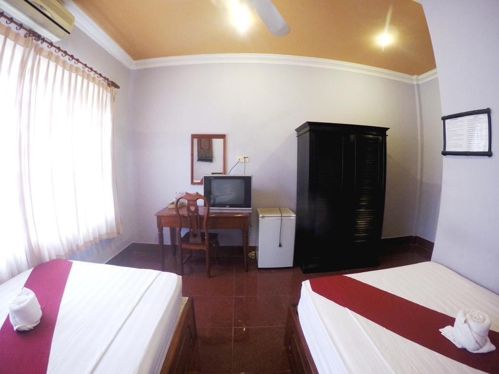 Apsara Sovannaphum Boutique Siem Reap Bagian luar foto