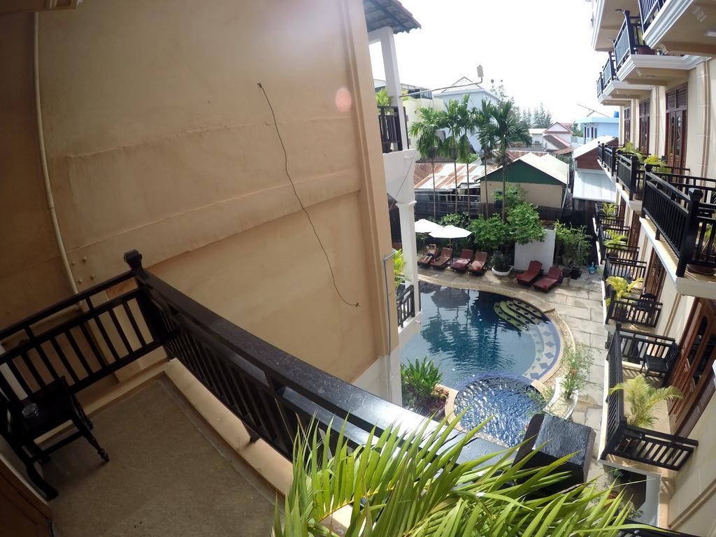 Apsara Sovannaphum Boutique Siem Reap Bagian luar foto