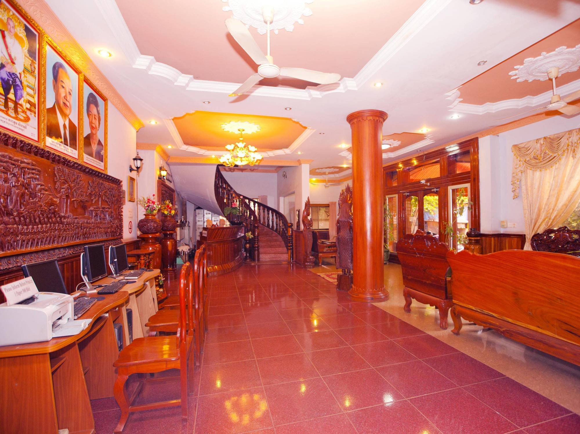 Apsara Sovannaphum Boutique Siem Reap Bagian luar foto