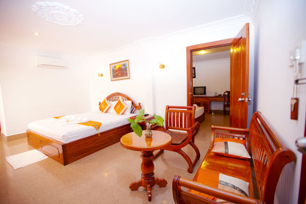 Apsara Sovannaphum Boutique Siem Reap Bagian luar foto